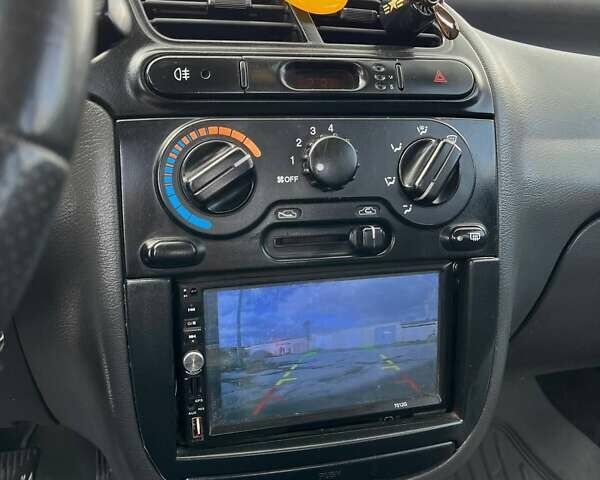 Бежевий Деу Сенс, об'ємом двигуна 1.3 л та пробігом 220 тис. км за 1900 $, фото 5 на Automoto.ua