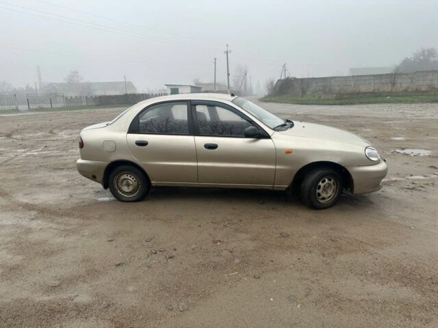 Бежевый Дэу Сенс, объемом двигателя 0 л и пробегом 250 тыс. км за 1050 $, фото 4 на Automoto.ua