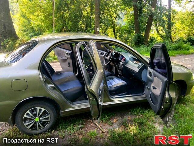 Бежевый Дэу Сенс, объемом двигателя 1.3 л и пробегом 169 тыс. км за 1600 $, фото 1 на Automoto.ua