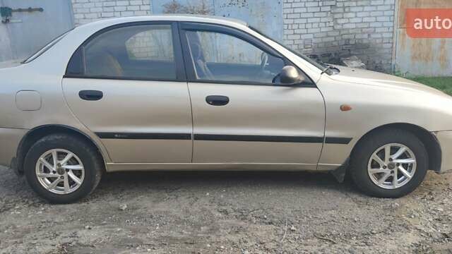 Бежевий Деу Сенс, об'ємом двигуна 1.3 л та пробігом 233 тис. км за 1750 $, фото 3 на Automoto.ua