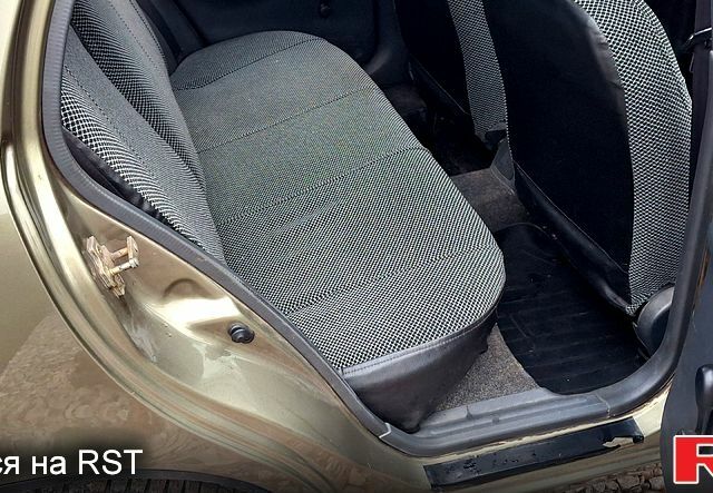 Бежевый Дэу Сенс, объемом двигателя 1.3 л и пробегом 196 тыс. км за 2150 $, фото 2 на Automoto.ua