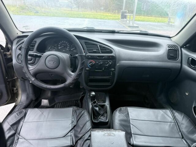 Бежевый Дэу Сенс, объемом двигателя 1.3 л и пробегом 210 тыс. км за 1700 $, фото 4 на Automoto.ua