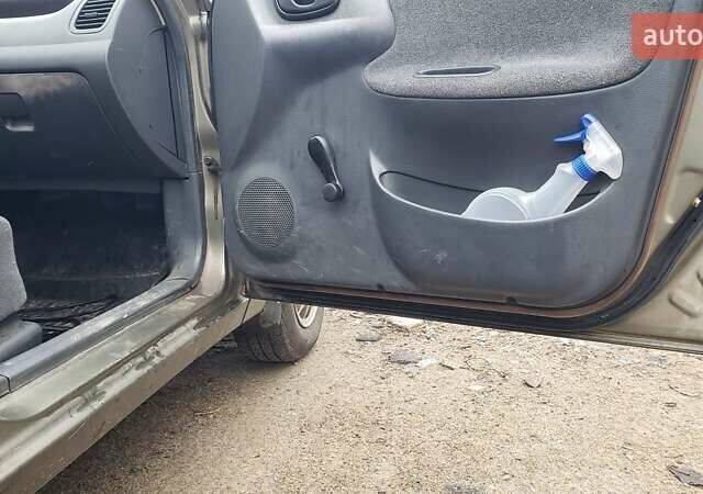 Бежевый Дэу Сенс, объемом двигателя 1.3 л и пробегом 158 тыс. км за 2600 $, фото 10 на Automoto.ua