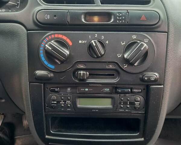 Бежевий Деу Сенс, об'ємом двигуна 1.3 л та пробігом 129 тис. км за 2100 $, фото 5 на Automoto.ua