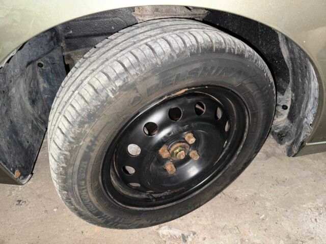 Бежевий Деу Сенс, об'ємом двигуна 1.5 л та пробігом 305 тис. км за 3450 $, фото 11 на Automoto.ua