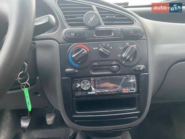 Бежевий Деу Сенс, об'ємом двигуна 1.3 л та пробігом 230 тис. км за 1300 $, фото 9 на Automoto.ua