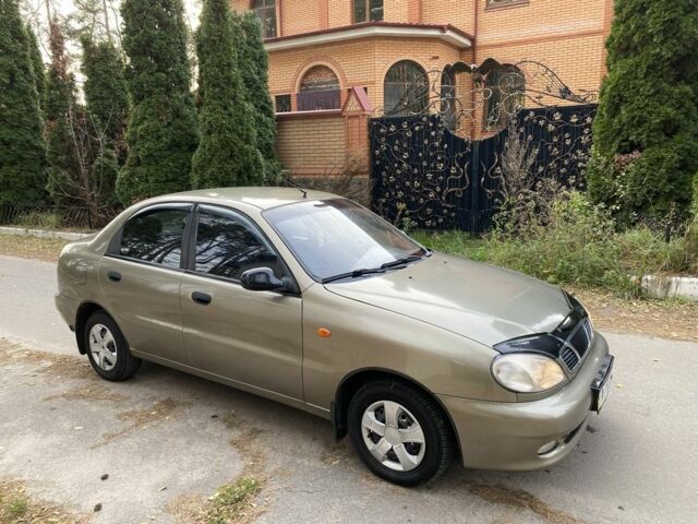 Бежевый Дэу Сенс, объемом двигателя 1.5 л и пробегом 300 тыс. км за 1700 $, фото 2 на Automoto.ua