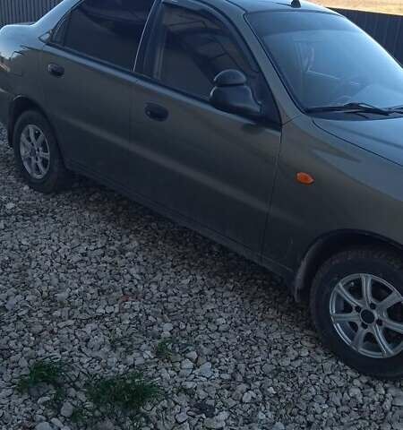 Бежевый Дэу Сенс, объемом двигателя 1.3 л и пробегом 240 тыс. км за 1670 $, фото 1 на Automoto.ua