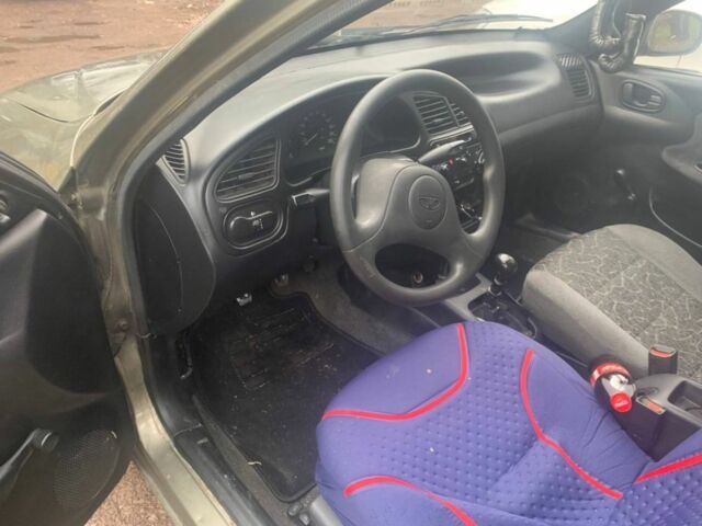 Бежевый Дэу Сенс, объемом двигателя 1.4 л и пробегом 130 тыс. км за 1800 $, фото 4 на Automoto.ua