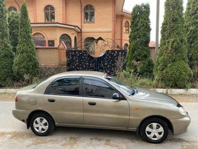 Бежевый Дэу Сенс, объемом двигателя 1.5 л и пробегом 300 тыс. км за 1700 $, фото 3 на Automoto.ua