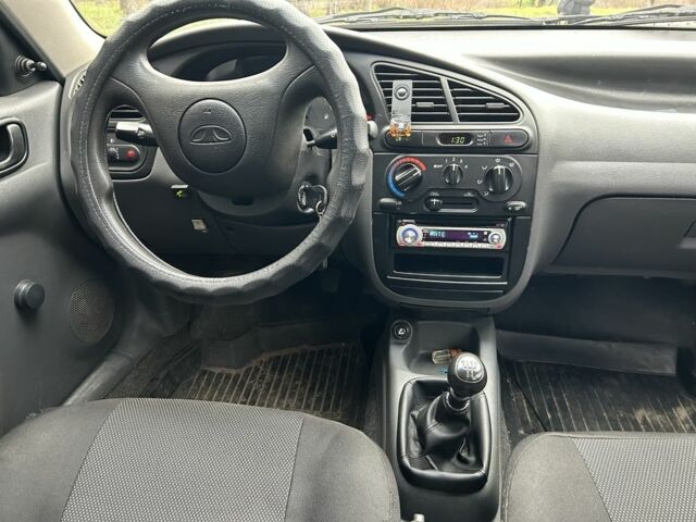 Бежевий Деу Сенс, об'ємом двигуна 1.5 л та пробігом 167 тис. км за 2500 $, фото 6 на Automoto.ua