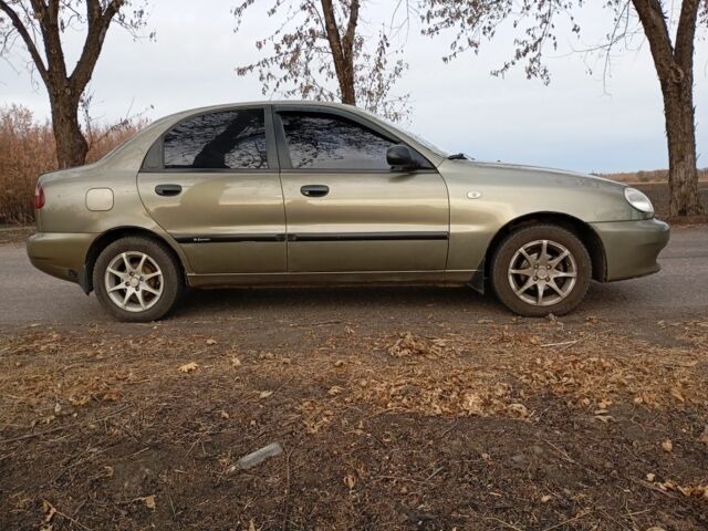 Бежевый Дэу Сенс, объемом двигателя 1.3 л и пробегом 105 тыс. км за 1700 $, фото 2 на Automoto.ua