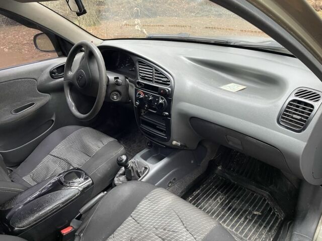 Бежевий Деу Сенс, об'ємом двигуна 1.5 л та пробігом 183 тис. км за 2000 $, фото 8 на Automoto.ua