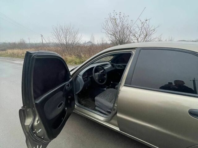 Бежевый Дэу Сенс, объемом двигателя 1.5 л и пробегом 453 тыс. км за 1300 $, фото 6 на Automoto.ua