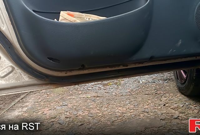 Деу Сенс 2005 у Житомирі на Automoto.ua Бежевий Деу Сенс, об'ємом двигуна 1.3 л та пробігом 500 тис. км за 850 $, фото 11 на Automoto.ua