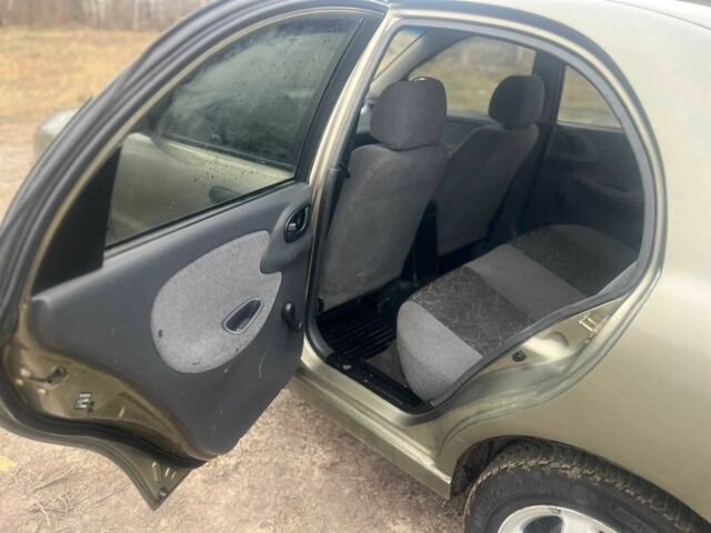 Бежевый Дэу Сенс, объемом двигателя 1.5 л и пробегом 265 тыс. км за 1999 $, фото 15 на Automoto.ua