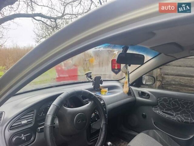 Бежевий Деу Сенс, об'ємом двигуна 1.3 л та пробігом 140 тис. км за 2000 $, фото 3 на Automoto.ua