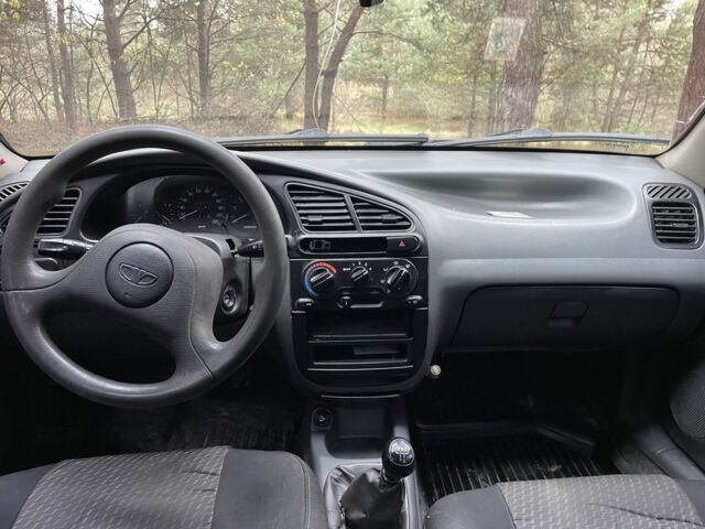 Бежевий Деу Сенс, об'ємом двигуна 1.5 л та пробігом 183 тис. км за 2000 $, фото 11 на Automoto.ua