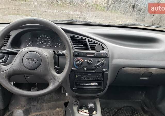 Бежевый Дэу Сенс, объемом двигателя 1.3 л и пробегом 158 тыс. км за 2600 $, фото 4 на Automoto.ua