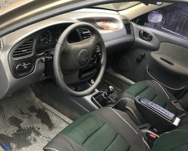 Бежевый Дэу Сенс, объемом двигателя 1.3 л и пробегом 240 тыс. км за 1650 $, фото 1 на Automoto.ua