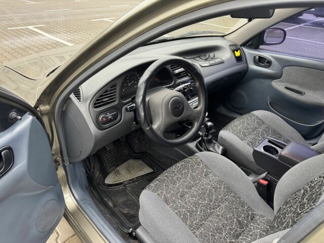 Бежевий Деу Сенс, об'ємом двигуна 1.5 л та пробігом 145 тис. км за 3000 $, фото 3 на Automoto.ua