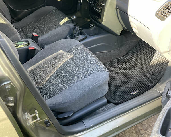 Деу Сенс 2006 у Миколаєві на Automoto.ua Бежевий Деу Сенс, об'ємом двигуна 1.3 л та пробігом 143 тис. км за 3000 $, фото 26 на Automoto.ua