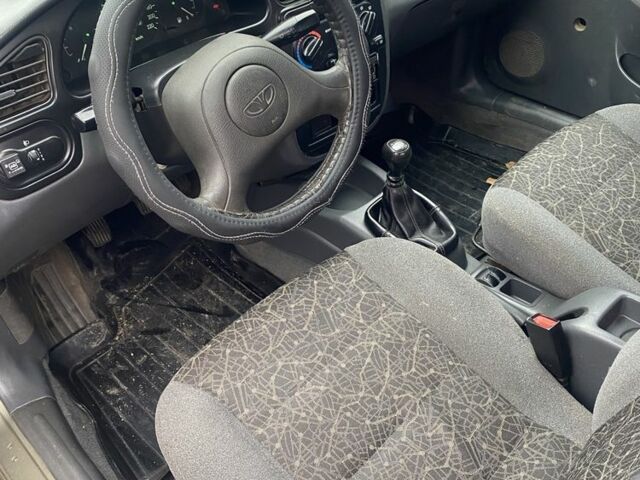 Бежевый Дэу Сенс, объемом двигателя 1.5 л и пробегом 193 тыс. км за 2500 $, фото 12 на Automoto.ua