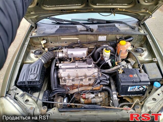 Бежевий Деу Сенс, об'ємом двигуна 1.3 л та пробігом 200 тис. км за 1650 $, фото 9 на Automoto.ua