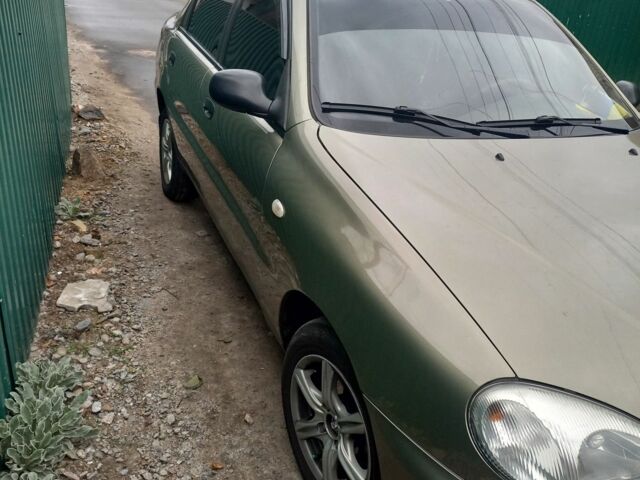 Бежевый Дэу Сенс, объемом двигателя 1.5 л и пробегом 240 тыс. км за 2400 $, фото 6 на Automoto.ua