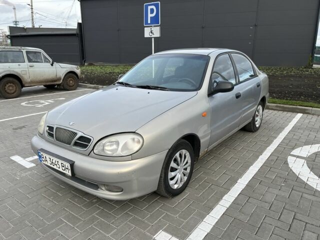 Бежевый Дэу Сенс, объемом двигателя 1.5 л и пробегом 236 тыс. км за 1600 $, фото 5 на Automoto.ua