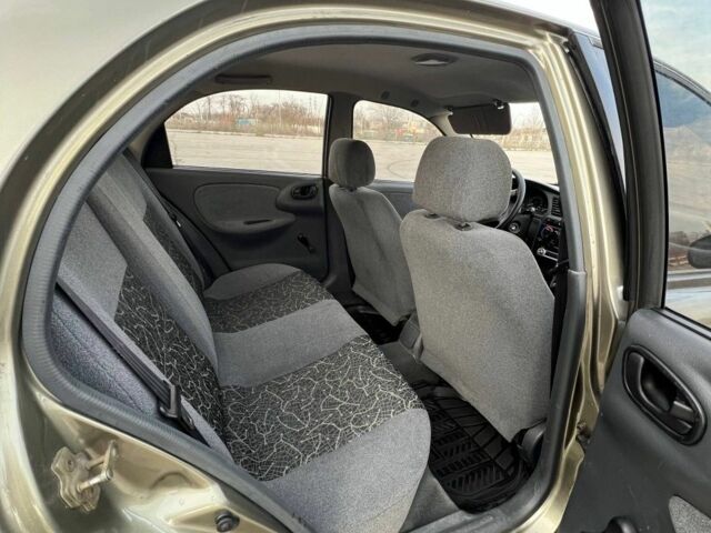 Бежевый Дэу Сенс, объемом двигателя 1.6 л и пробегом 225 тыс. км за 2499 $, фото 12 на Automoto.ua