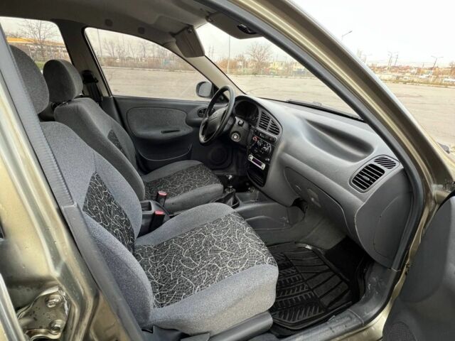 Бежевый Дэу Сенс, объемом двигателя 1.6 л и пробегом 225 тыс. км за 2499 $, фото 13 на Automoto.ua