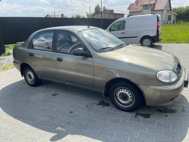 Бежевий Деу Сенс, об'ємом двигуна 1.5 л та пробігом 2 тис. км за 2000 $, фото 5 на Automoto.ua
