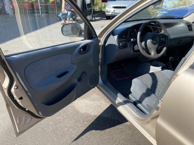 Бежевий Деу Сенс, об'ємом двигуна 1.4 л та пробігом 73 тис. км за 2000 $, фото 9 на Automoto.ua