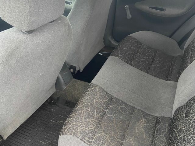 Бежевый Дэу Сенс, объемом двигателя 1.4 л и пробегом 235 тыс. км за 1111 $, фото 5 на Automoto.ua