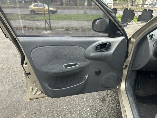 Бежевий Деу Сенс, об'ємом двигуна 1.5 л та пробігом 172 тис. км за 1750 $, фото 7 на Automoto.ua