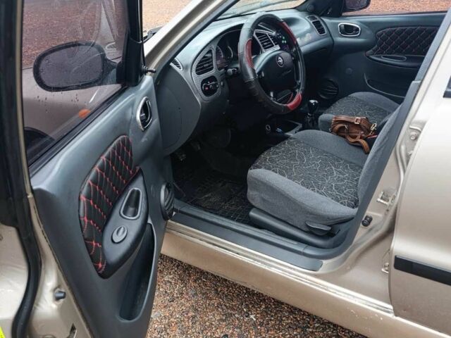 Бежевий Деу Сенс, об'ємом двигуна 1.5 л та пробігом 200 тис. км за 1850 $, фото 7 на Automoto.ua