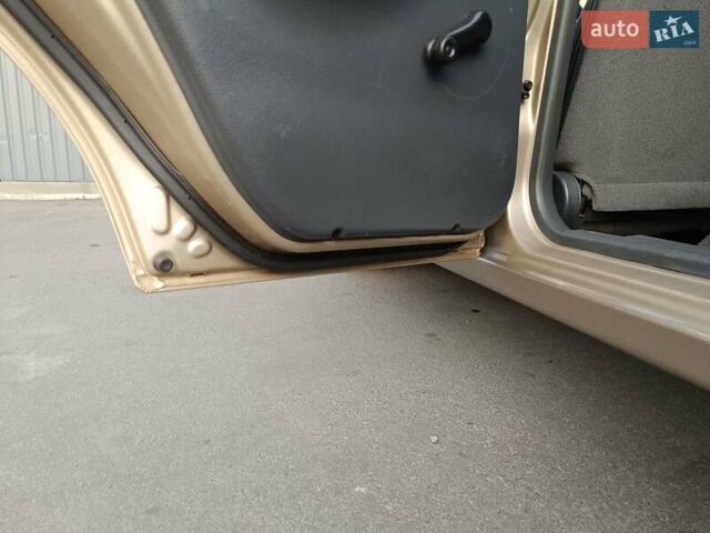 Бежевий Деу Сенс, об'ємом двигуна 1.3 л та пробігом 153 тис. км за 2499 $, фото 22 на Automoto.ua