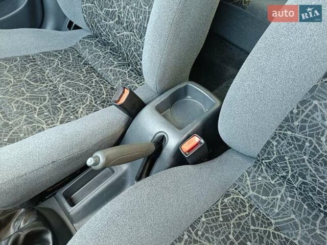 Бежевий Деу Сенс, об'ємом двигуна 1.3 л та пробігом 153 тис. км за 2499 $, фото 40 на Automoto.ua