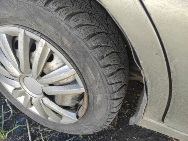 Бежевий Деу Сенс, об'ємом двигуна 1.5 л та пробігом 325 тис. км за 1500 $, фото 5 на Automoto.ua