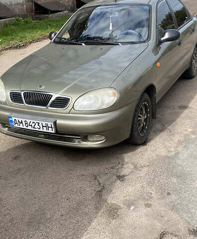 Бежевый Дэу Сенс, объемом двигателя 1.3 л и пробегом 290 тыс. км за 1800 $, фото 1 на Automoto.ua