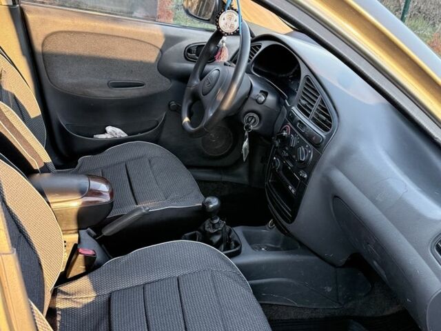 Бежевый Дэу Сенс, объемом двигателя 1.5 л и пробегом 195 тыс. км за 1800 $, фото 5 на Automoto.ua