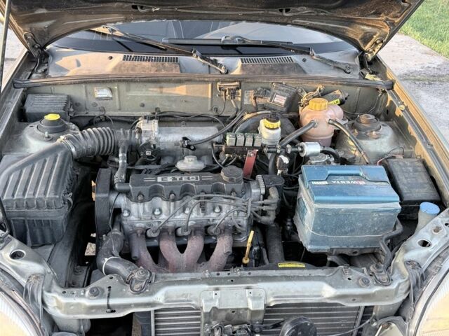 Бежевый Дэу Сенс, объемом двигателя 1.5 л и пробегом 195 тыс. км за 1800 $, фото 7 на Automoto.ua