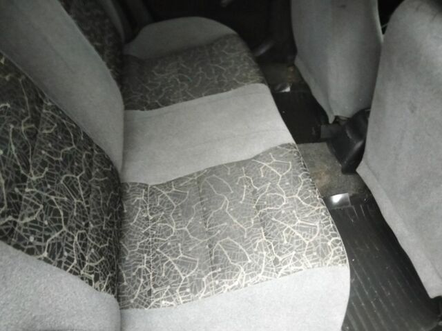 Бежевый Дэу Сенс, объемом двигателя 1.4 л и пробегом 250 тыс. км за 1250 $, фото 6 на Automoto.ua