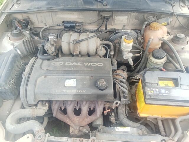 Бежевий Деу Сенс, об'ємом двигуна 1.5 л та пробігом 260 тис. км за 1500 $, фото 10 на Automoto.ua