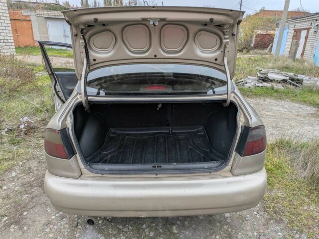 Бежевый Дэу Сенс, объемом двигателя 1.6 л и пробегом 162 тыс. км за 2700 $, фото 5 на Automoto.ua