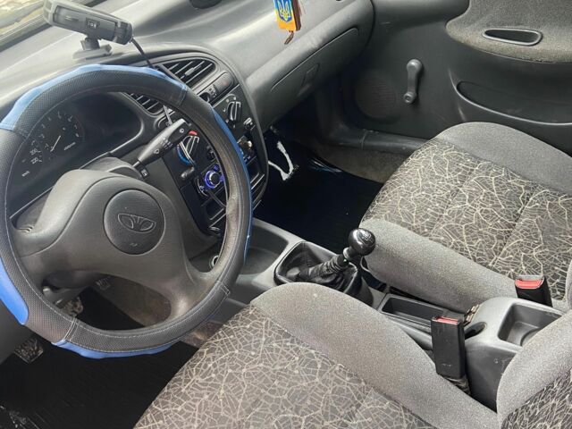 Бежевый Дэу Сенс, объемом двигателя 1.4 л и пробегом 235 тыс. км за 1111 $, фото 3 на Automoto.ua