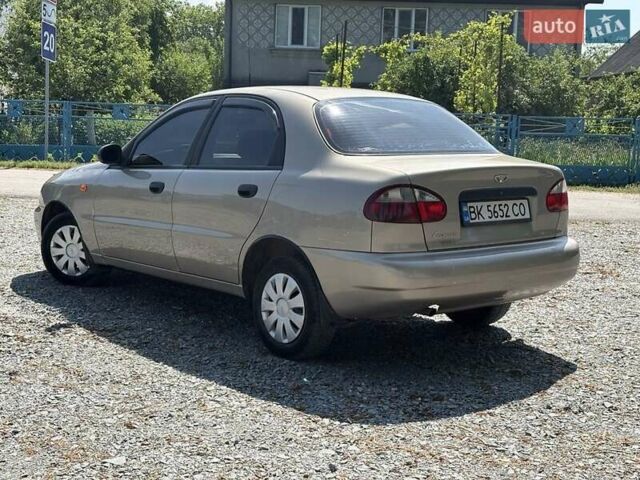 Бежевий Деу Сенс, об'ємом двигуна 1.4 л та пробігом 183 тис. км за 1849 $, фото 5 на Automoto.ua