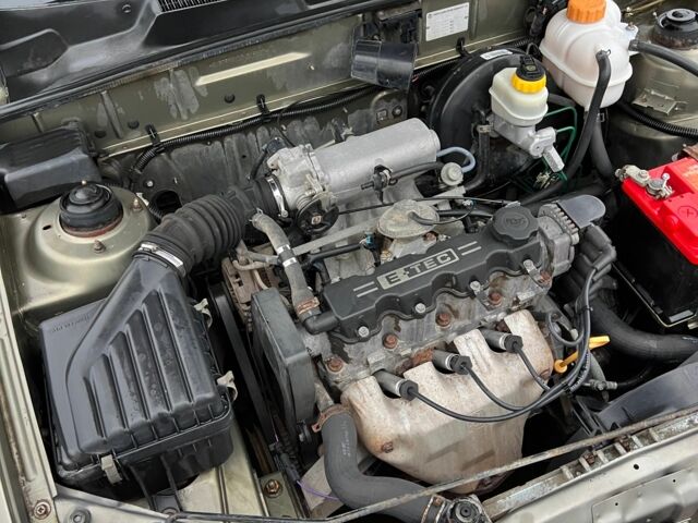 Бежевий Деу Сенс, об'ємом двигуна 1.5 л та пробігом 200 тис. км за 1726 $, фото 6 на Automoto.ua