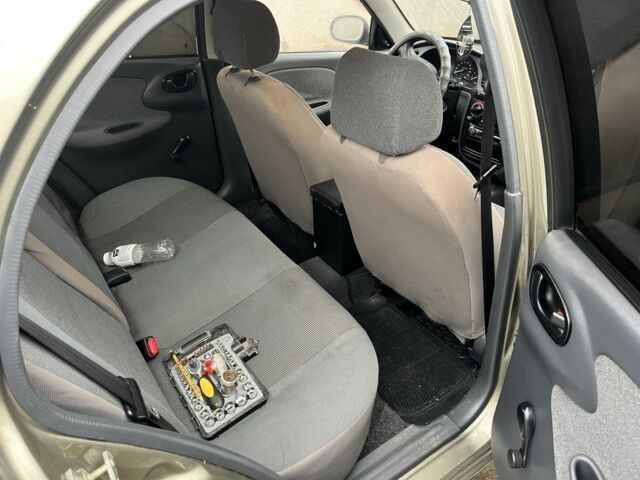 Бежевий Деу Сенс, об'ємом двигуна 1.5 л та пробігом 160 тис. км за 1600 $, фото 7 на Automoto.ua